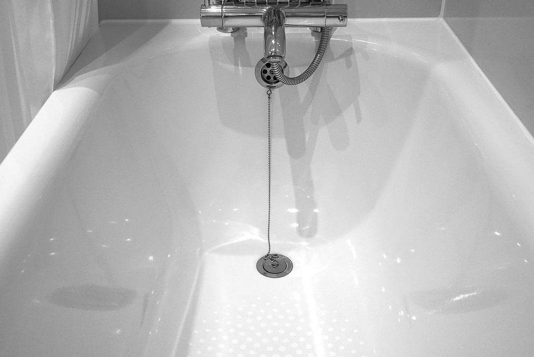 Buying a bathtub with good features | GotProperty